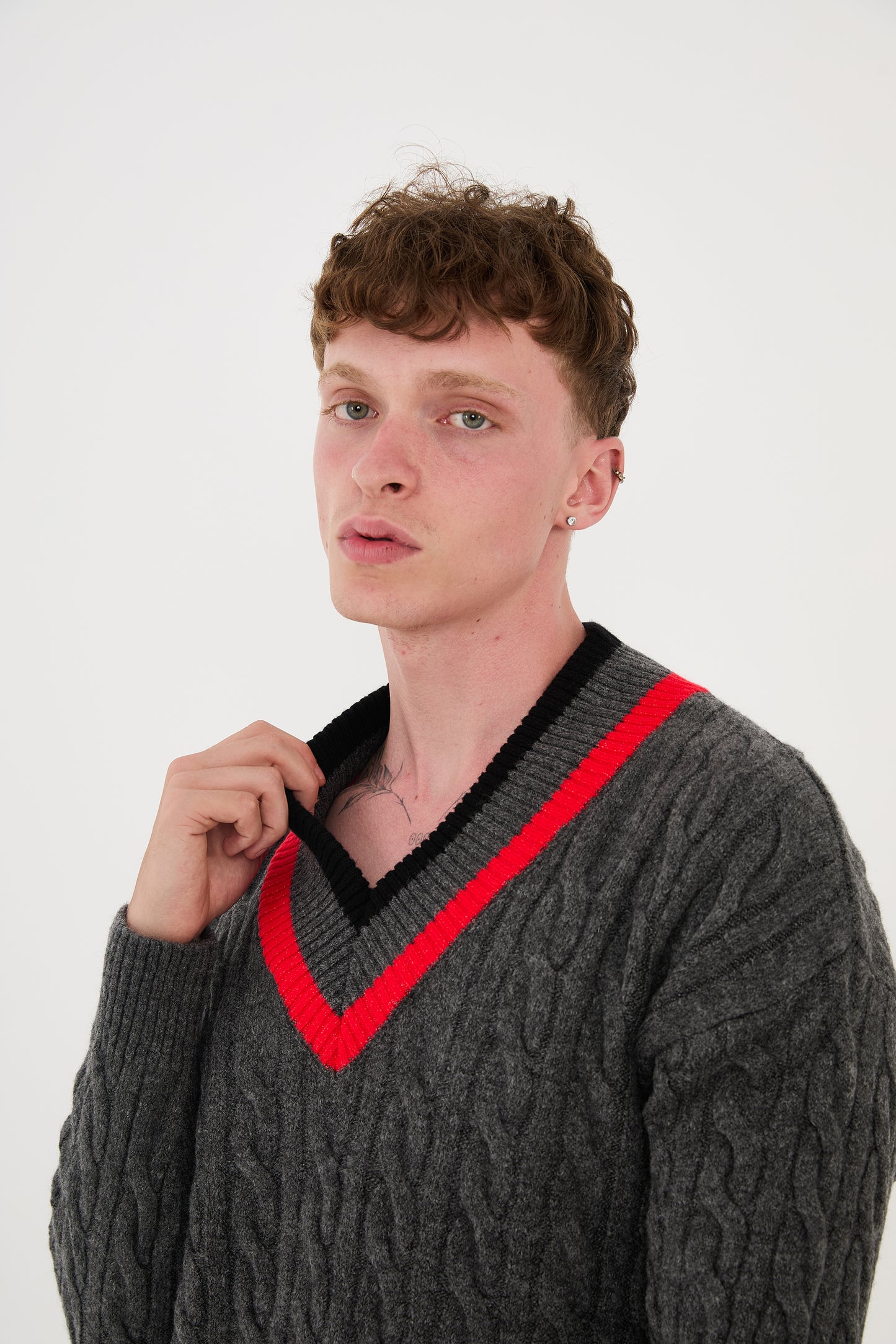 College Strick Sweatshirt, Oversized Fit, Modell 24TK019, Grün, Beige, Grau, Schwarz oder Anthrazit