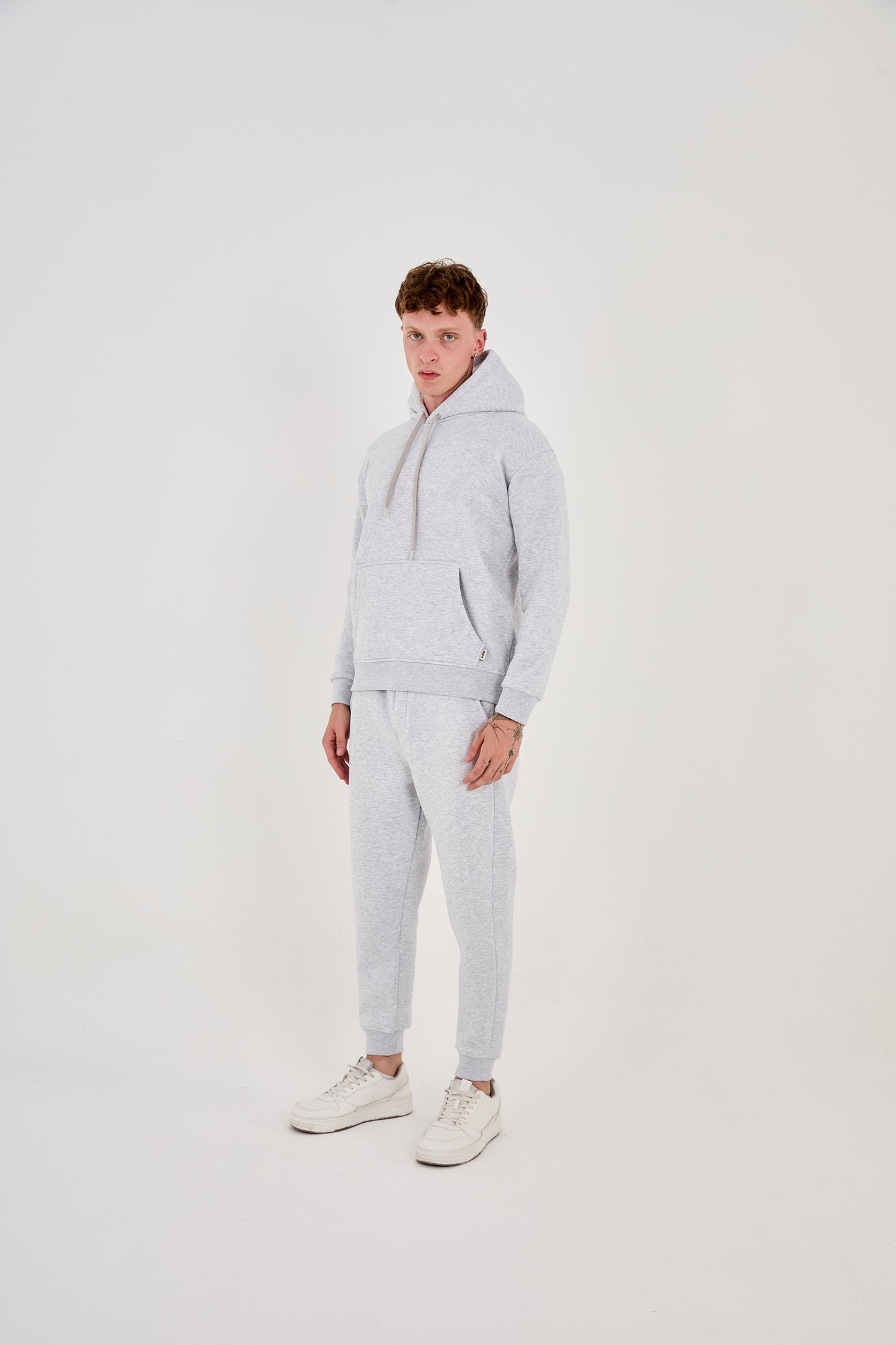 Herren Jogger Kombi Zweiteiler, Hoodie & Jogger Hose,  Relaxed Fit, Modell 2529, Hellgrau