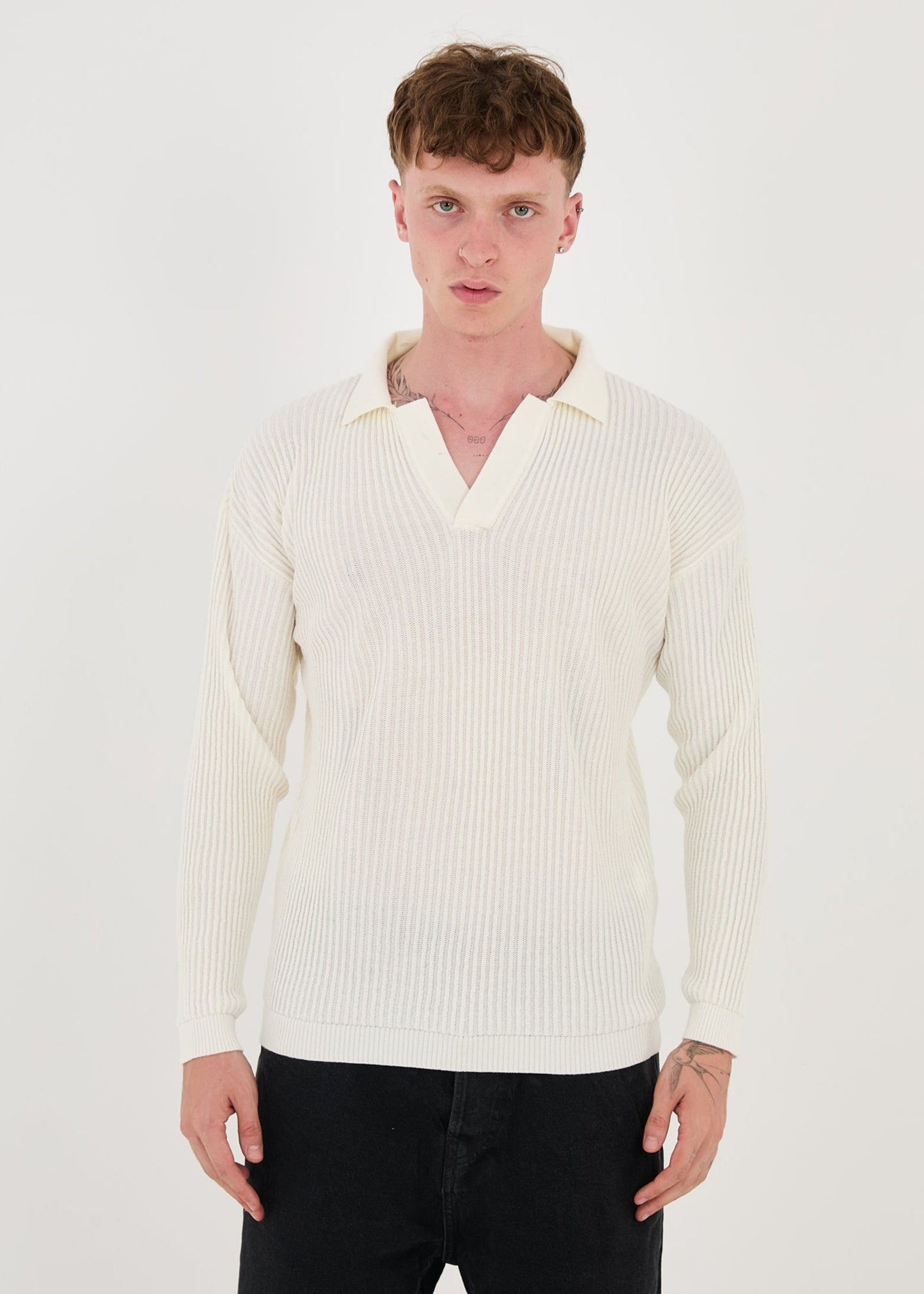 Polo collar sweatshirt, relaxed fit, model 24TK015, ivory, mint, black or beige 