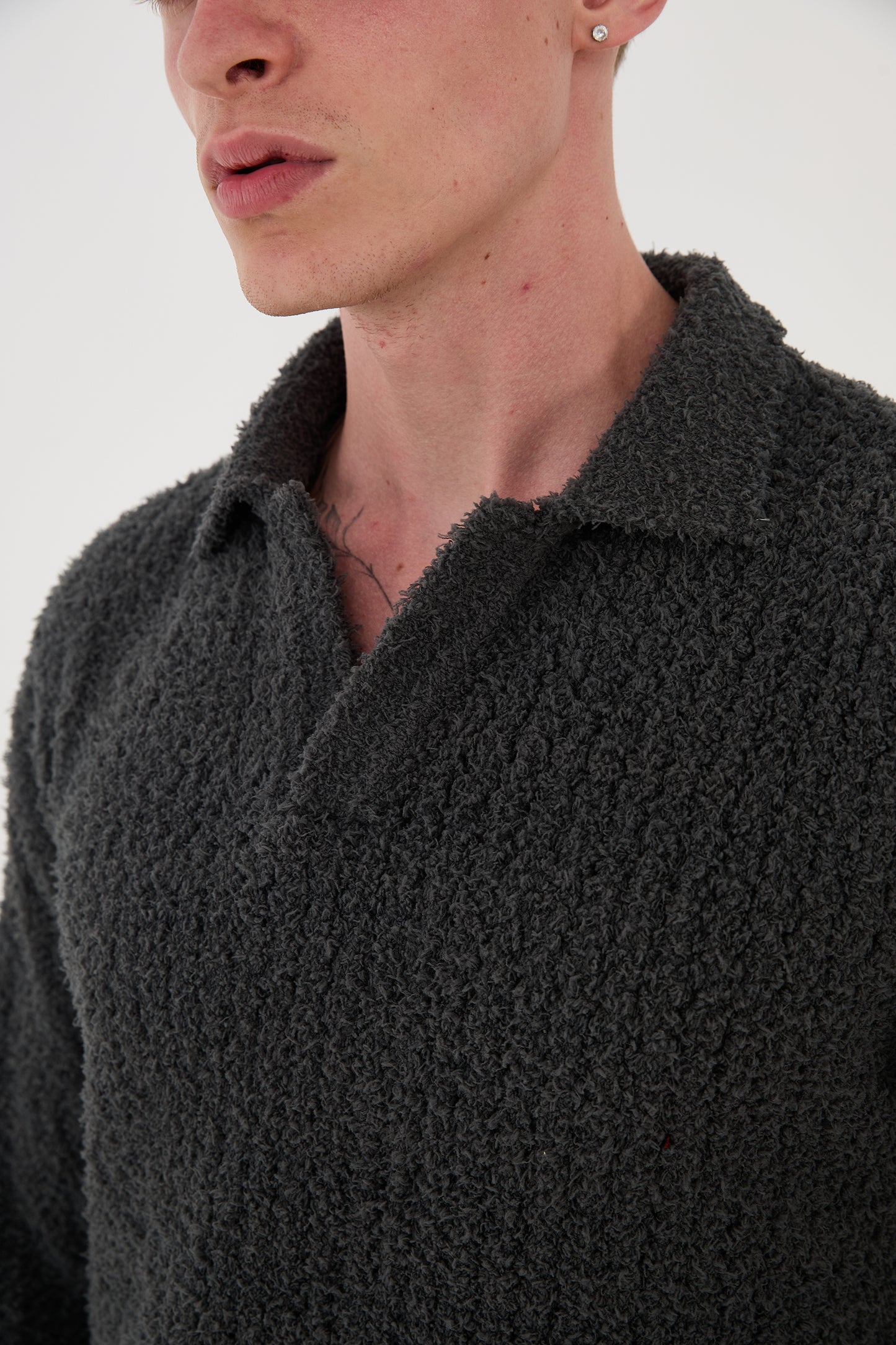 Knitted sweatshirt with polo collar, oversized fit, model 23K177, mint, anthracite or grey